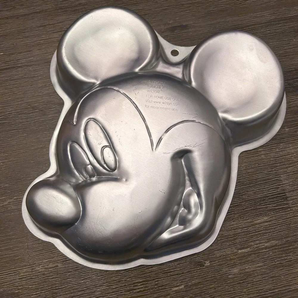 2105-7070 - Wilton Micky‎ Mouse Clubhouse Mickey Mouse Cake Pan